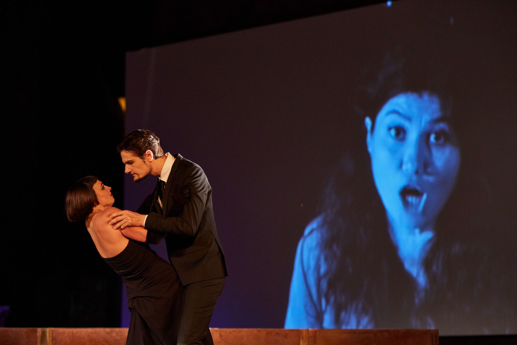 Burcu Uyar et Julien Dran, bouleversants d’intensité en Violetta et Alfredo.