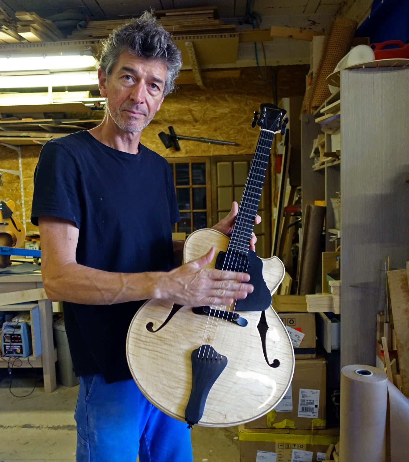 Guillaume Dommartin, luthier présente Créatures, le 1er festival à l'ouest dédié aux guitares