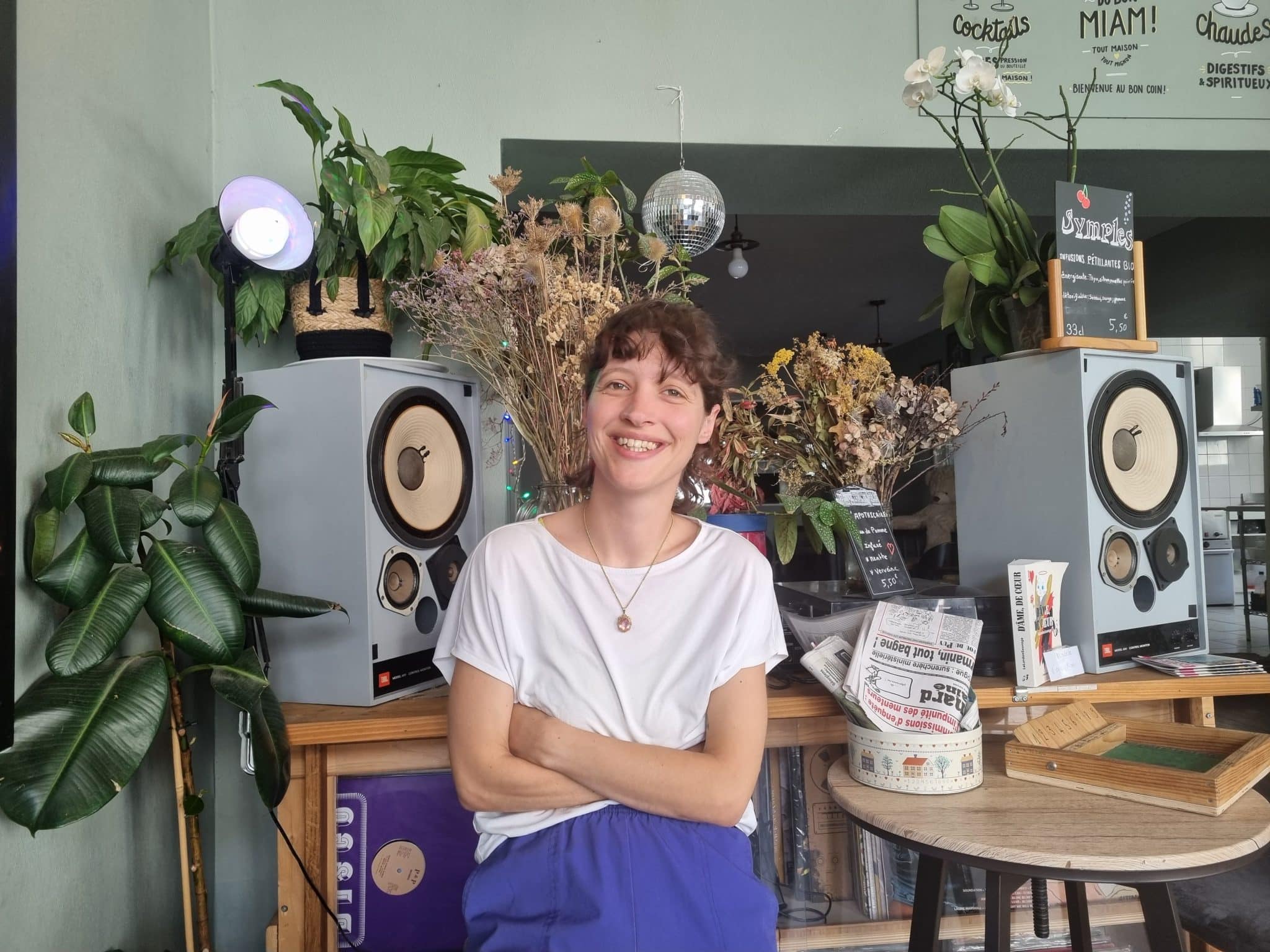 Madeleine (BAD BAD BIRD) Au Bon Coin à Nantes, un de ses cafés fétiches