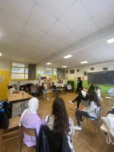 Groupe de jeunes lors d'un atelier d'éloquence