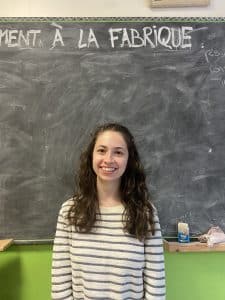 Laurette, jeune femme de 19 ans, participe à la performance d'éloquence de l'association Place aux jeunes livre son témoignage