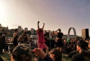 Le groupe punk/rap Krav Boca a surpris sur la scène des Concerts Sauvages le 24 juillet 2025